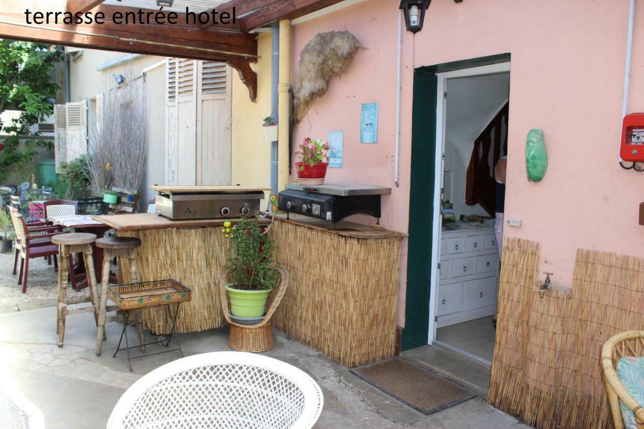 Hotel Le Dervois Montier-en-Der Luaran gambar