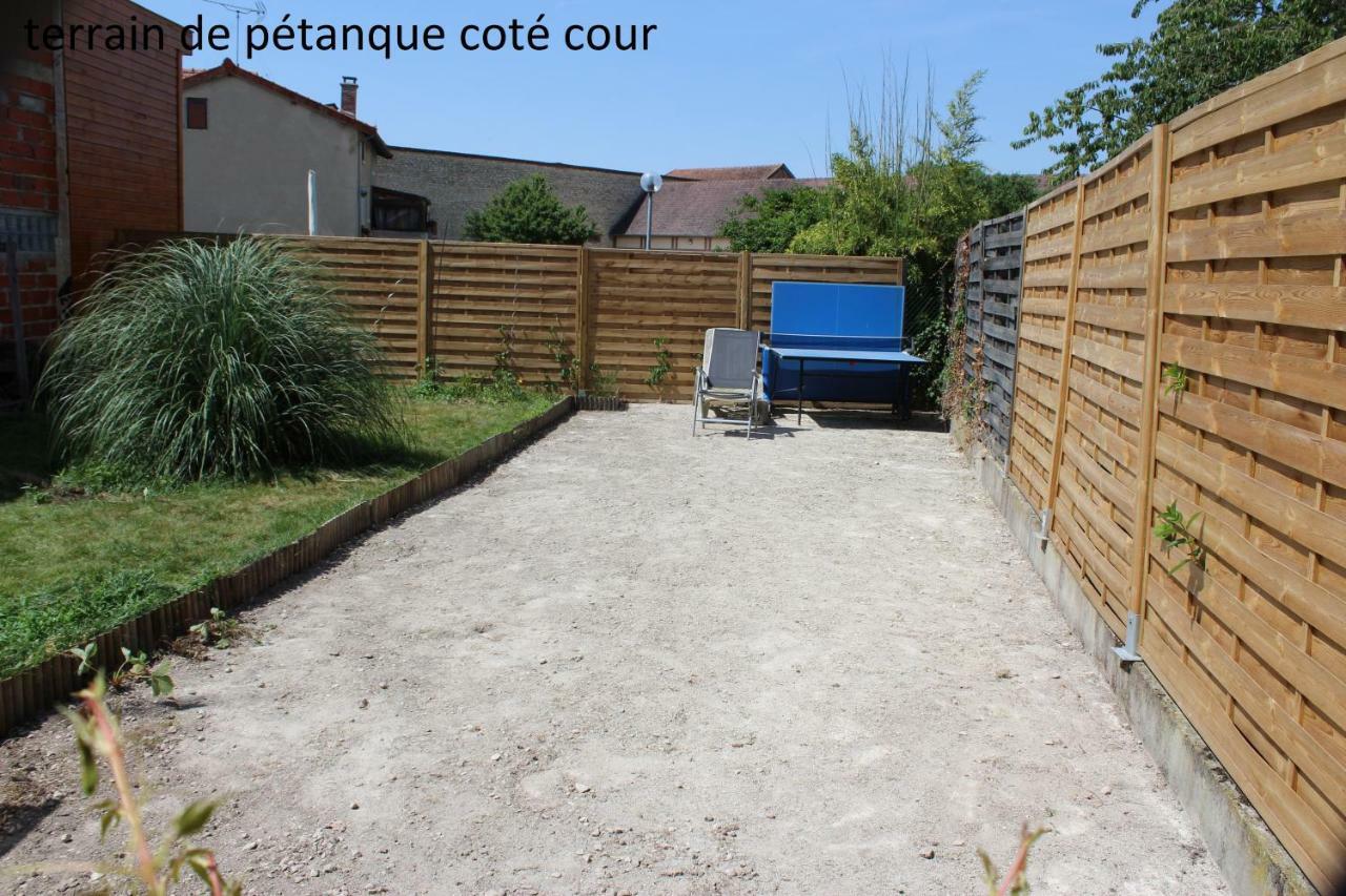 Hotel Le Dervois Montier-en-Der Luaran gambar